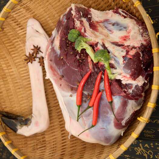 长春梅花鹿新鲜整只鲜鹿腿 梅花鹿肉鹿腿肉