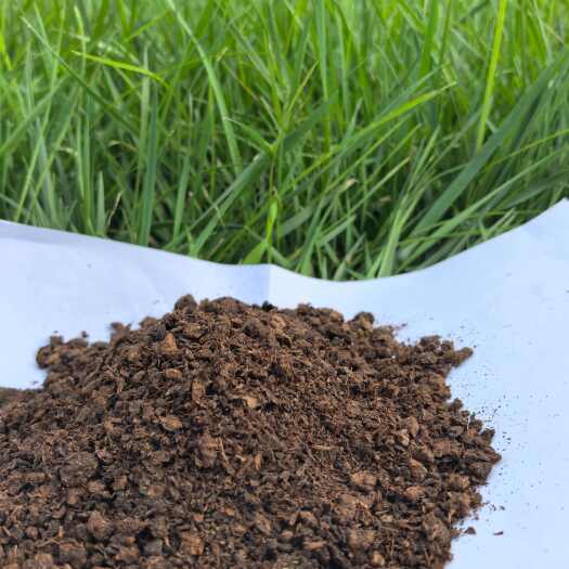 咸阳大量出售植物源散装有机肥，有机质高，价格美丽