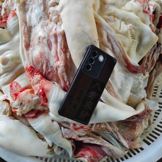 漯河牛蹄。。。。。牛筋真材实料。欢迎选购，精品牛副