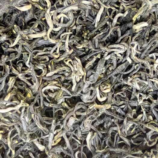 施甸县明前纯手工炒青绿茶，纯生态型