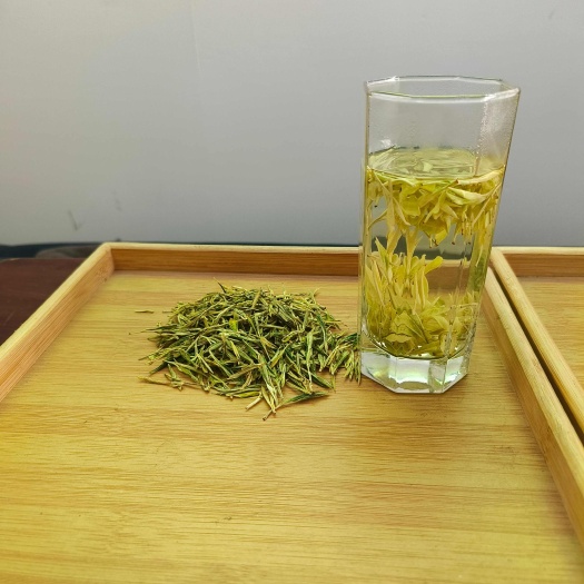 黄山黄金芽（白茶种类之一）黄金之色美观好喝，纯手工制作炭火烤，