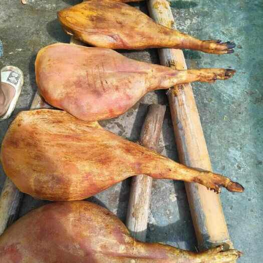 巧家县来自云南山村土猪肉