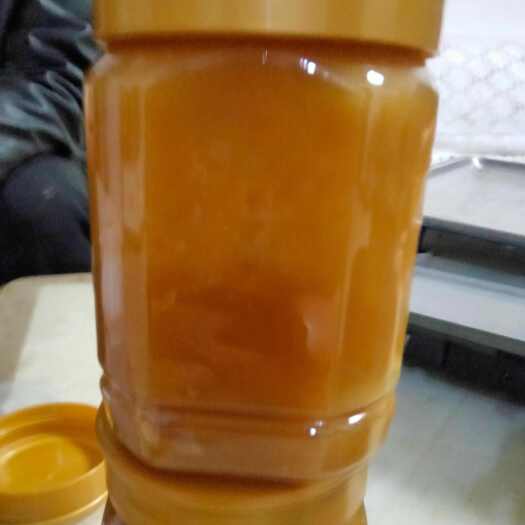 宁强县纯正土蜂蜜，土蜜蜂出售