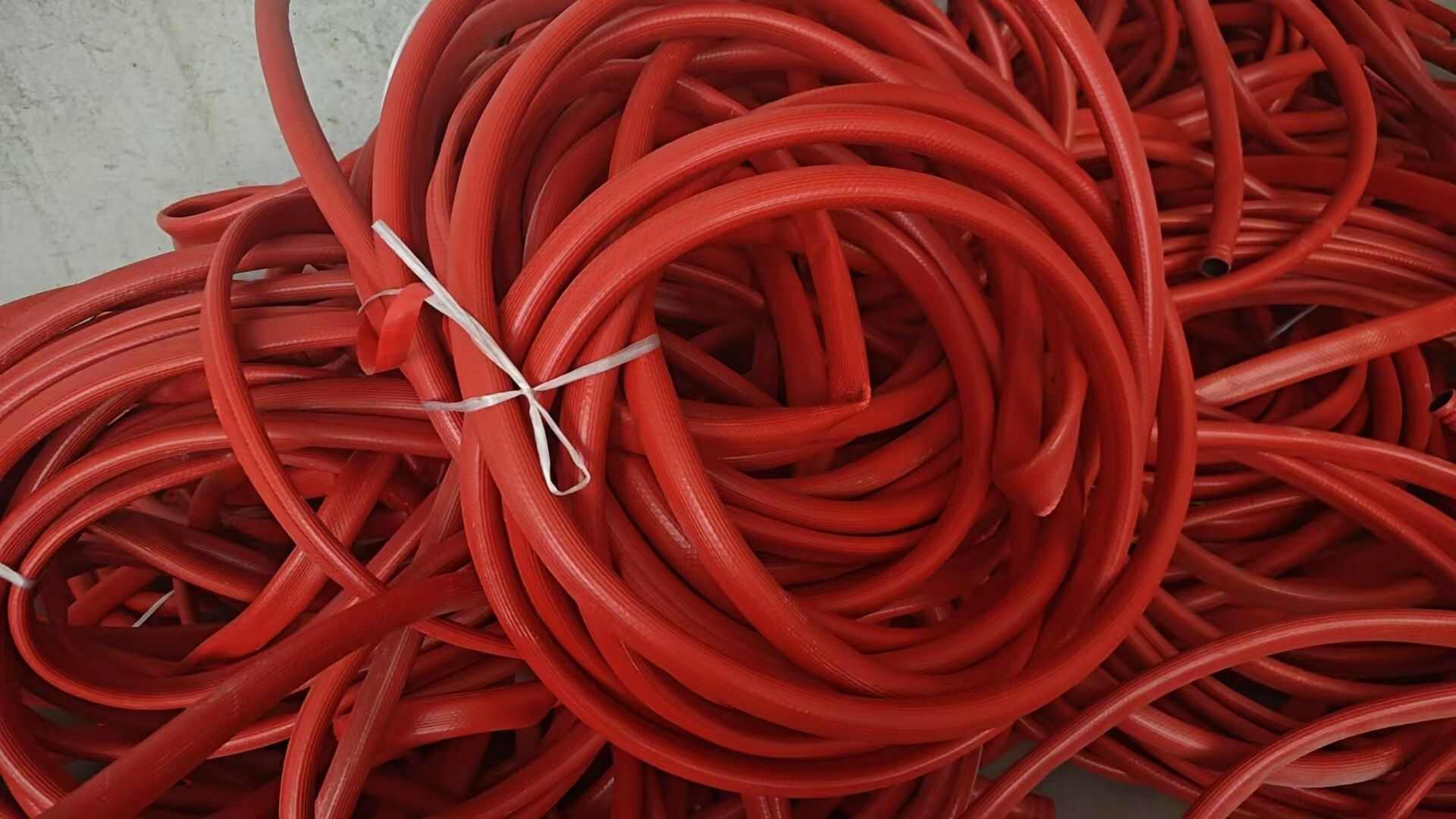 二手消防软管九成新，适合浇地浇花用需要的联系我
