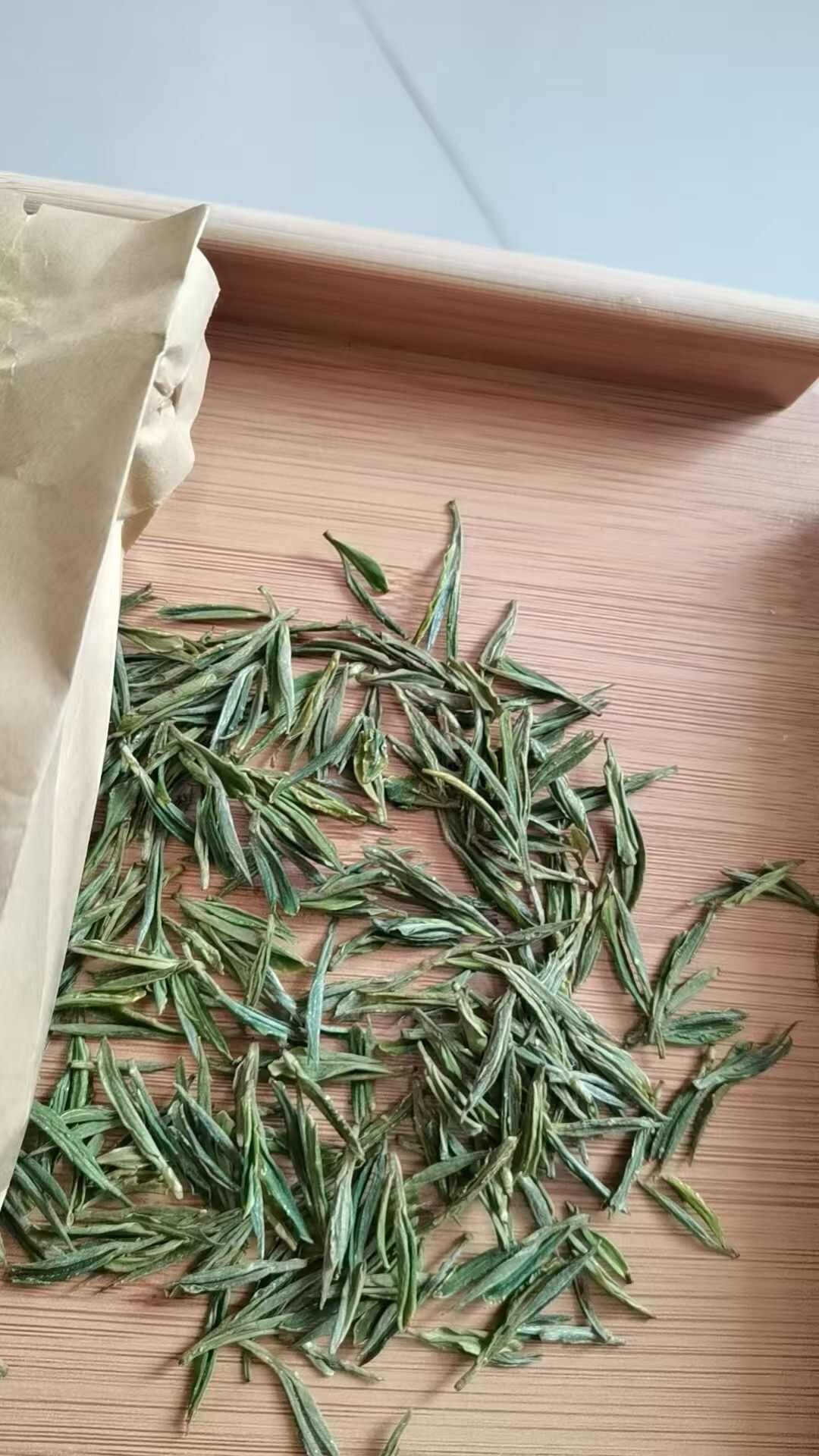 安吉高山白茶