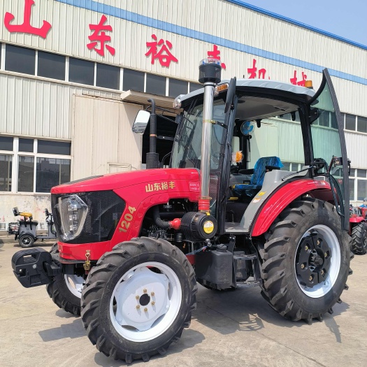 曲阜市新款下線1204輪式四驅(qū)拖拉機(jī) 國二發(fā)動機(jī)廠家直補(bǔ)
