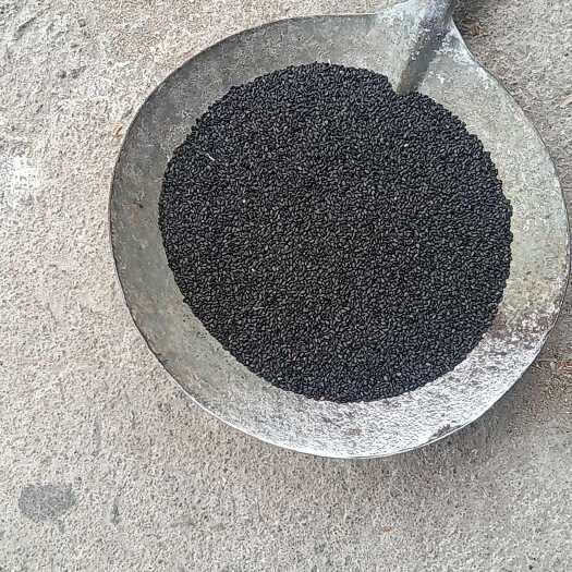 衡阳县黑芝麻，经人工筛好的，黑芝麻，欢迎各位大佬前来品尝。