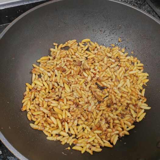 西林县广西百色新鲜马蜂蛹 营养丰富天然食材 现货供应