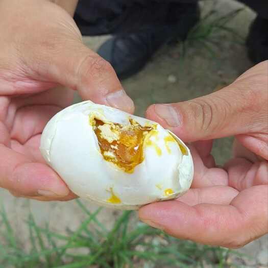 任丘市精品咸鹅蛋80克到100克保质保量个个爆油  真空包装