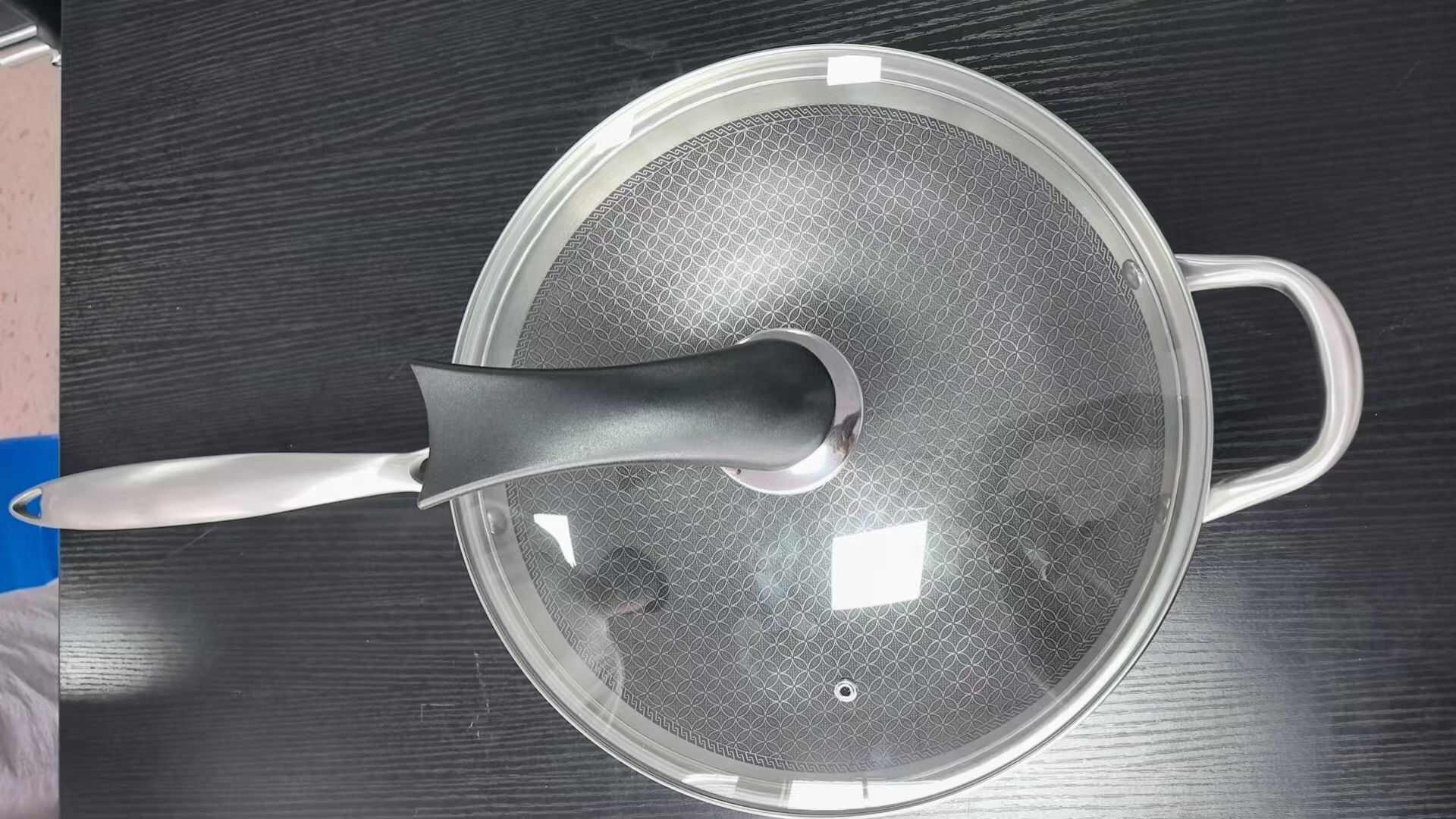三层不锈钢蜂窝炒锅，2800个，原价1280，现89一个