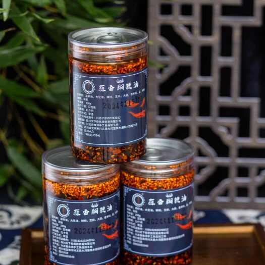 蒜香糊辣油，油少辣椒多，面条伴侣，也可以凉拌等