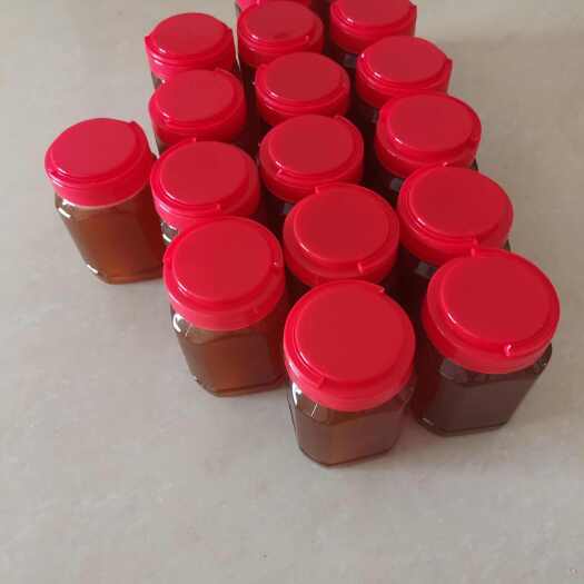 崇义县土蜂蜜，前几天刚割的，很新鲜