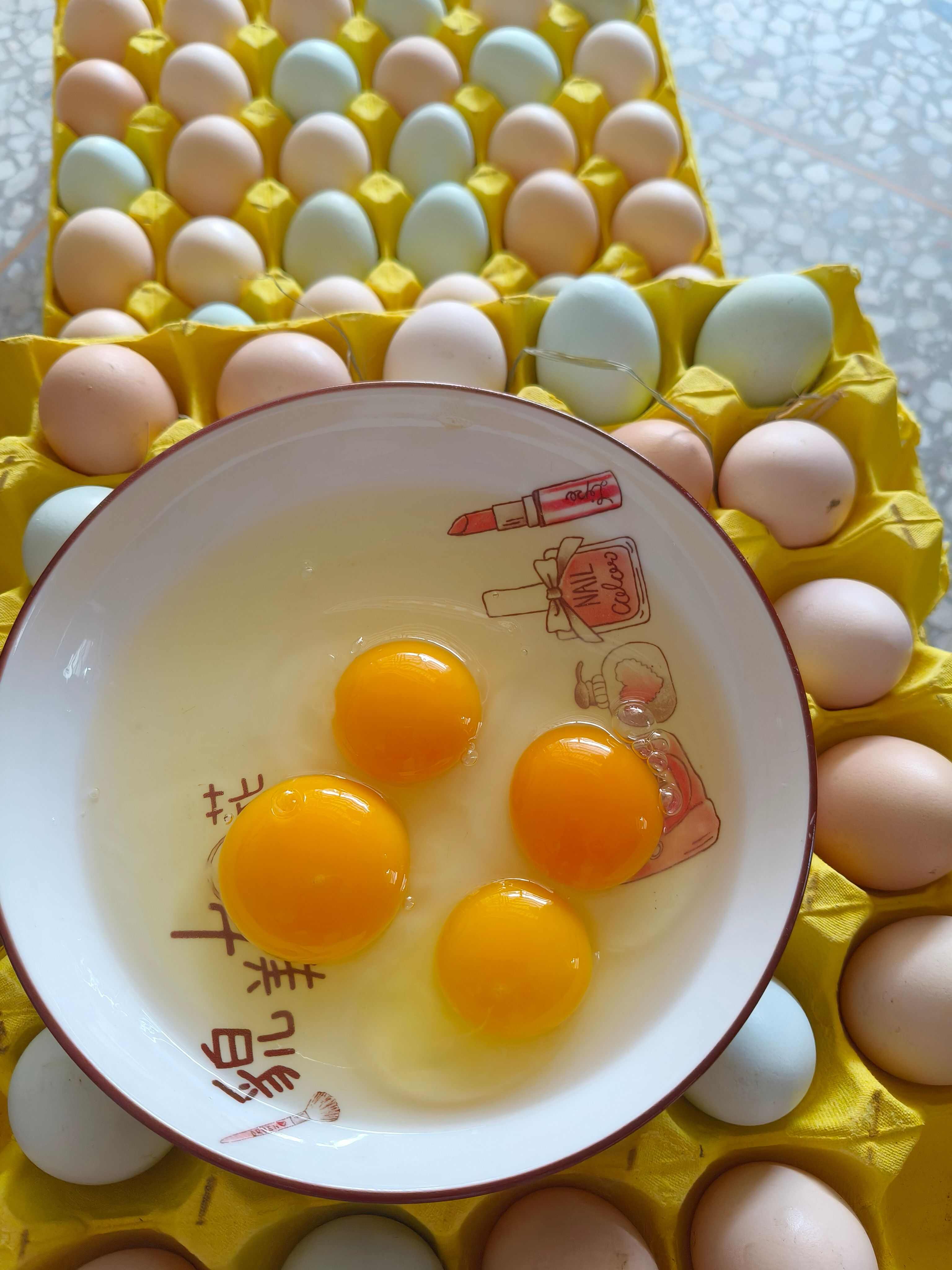 毛重45斤 整箱420枚粉绿混装土鸡蛋