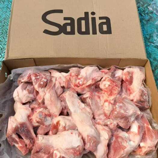 临沂后肘骨，带肉带筋，价格不高，有喜欢的联系