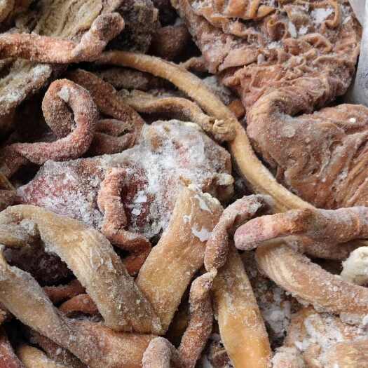 精修去油全牛熟牛肠大肠小肠碗口伞袋红肠一手货源，欢迎咨询