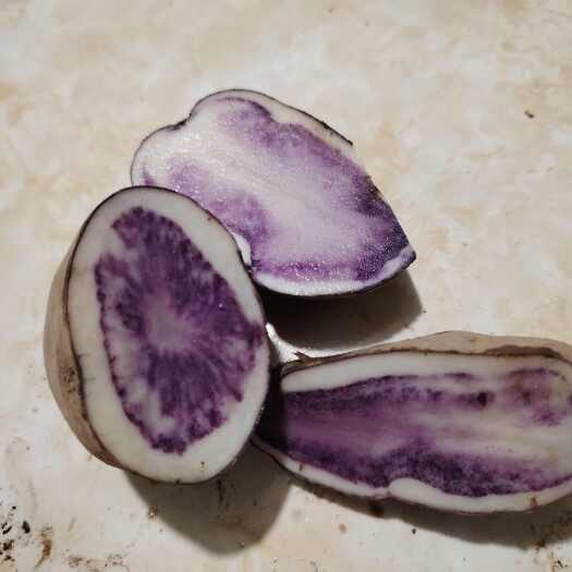 威宁县转心乌土豆，乌洋芋，七彩土豆，