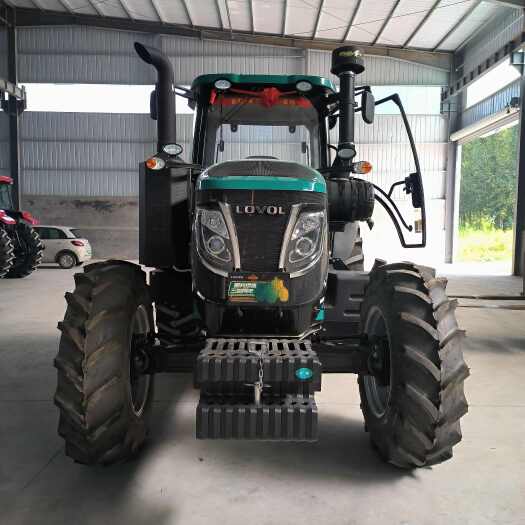 曲阜市低价出售 全新雷沃1604-5RP拖拉机动力换向爬行档拖拉机