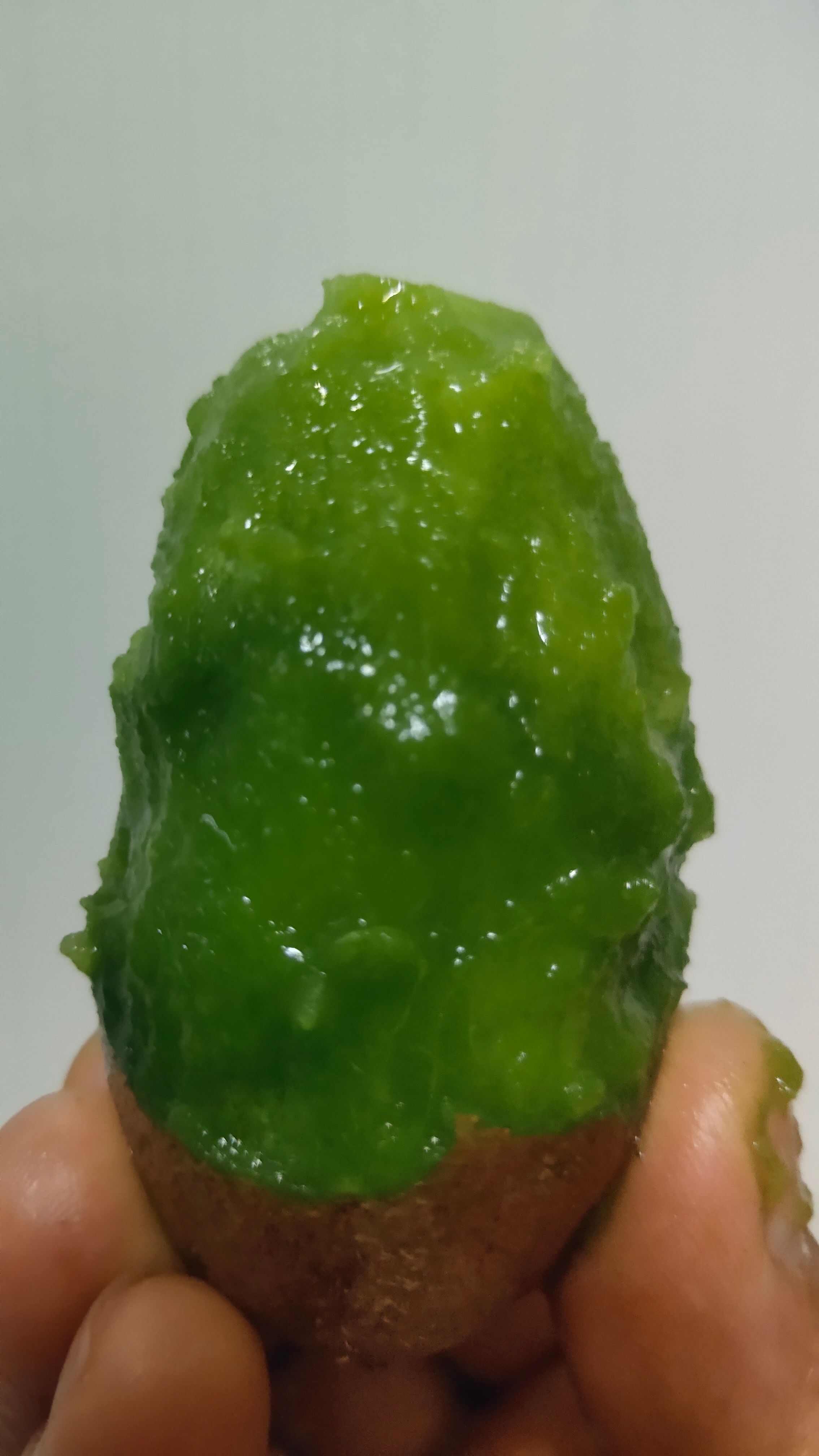 金福弥猴桃熟软期慢长，不易烂坏，甜香可口，现售60克左右。
