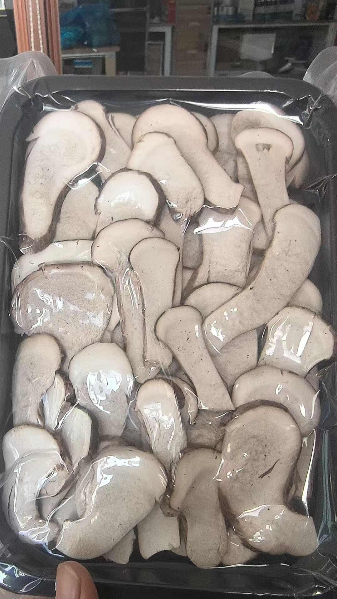 生态松茸鲜品、干片，松茸萃取液含有松茸醇多糖多肽氨基酸维生素