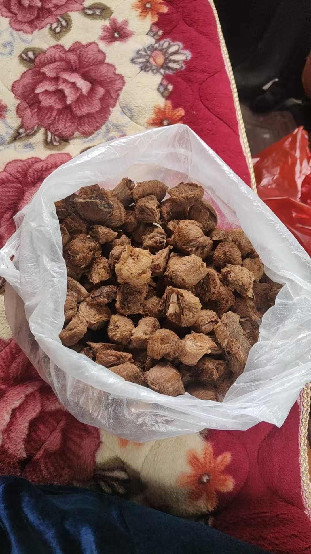 桑螵蛸生的统货390/公斤要的多还可以再便宜。