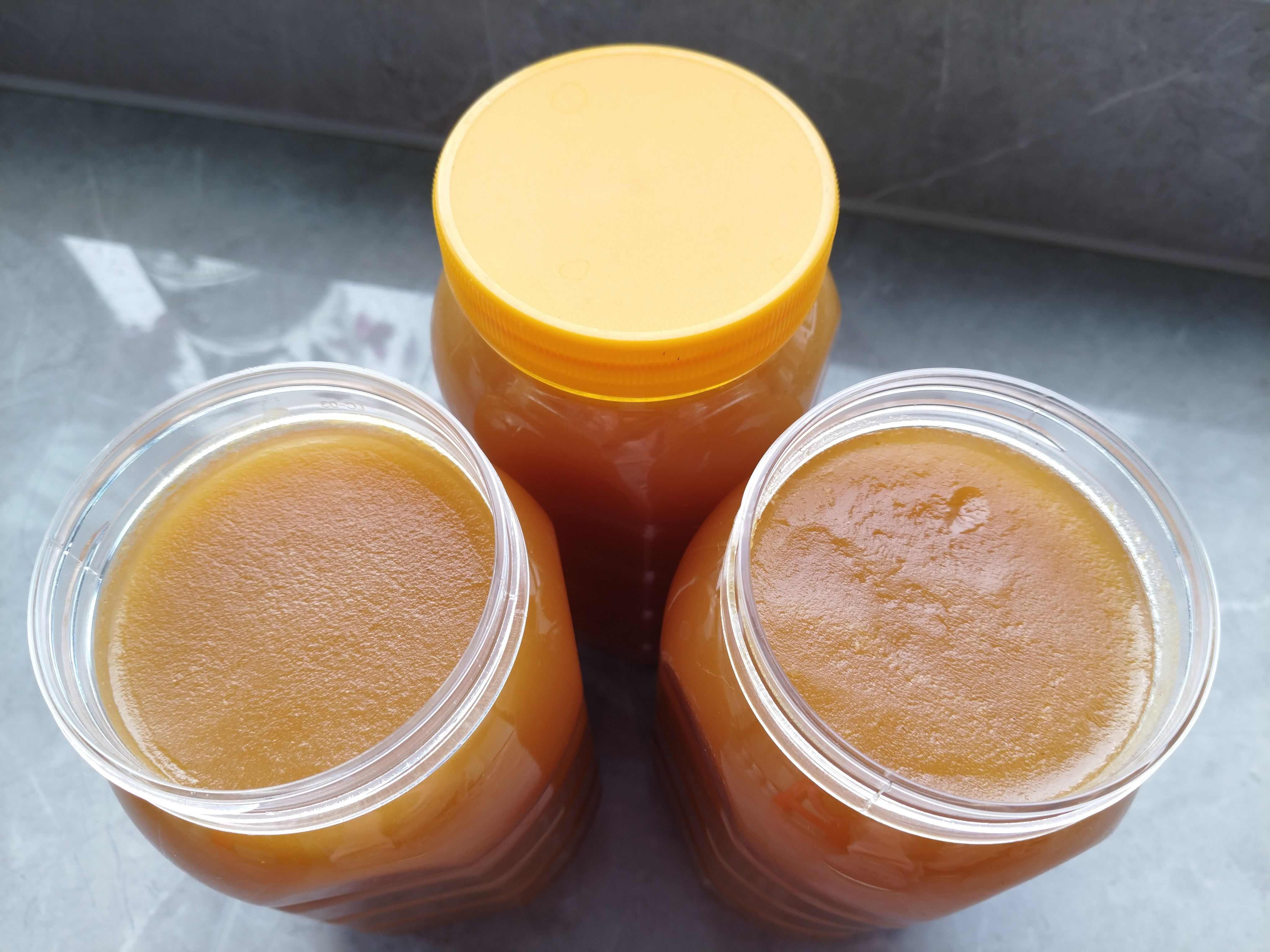 一年收割一次的土蜂蜜