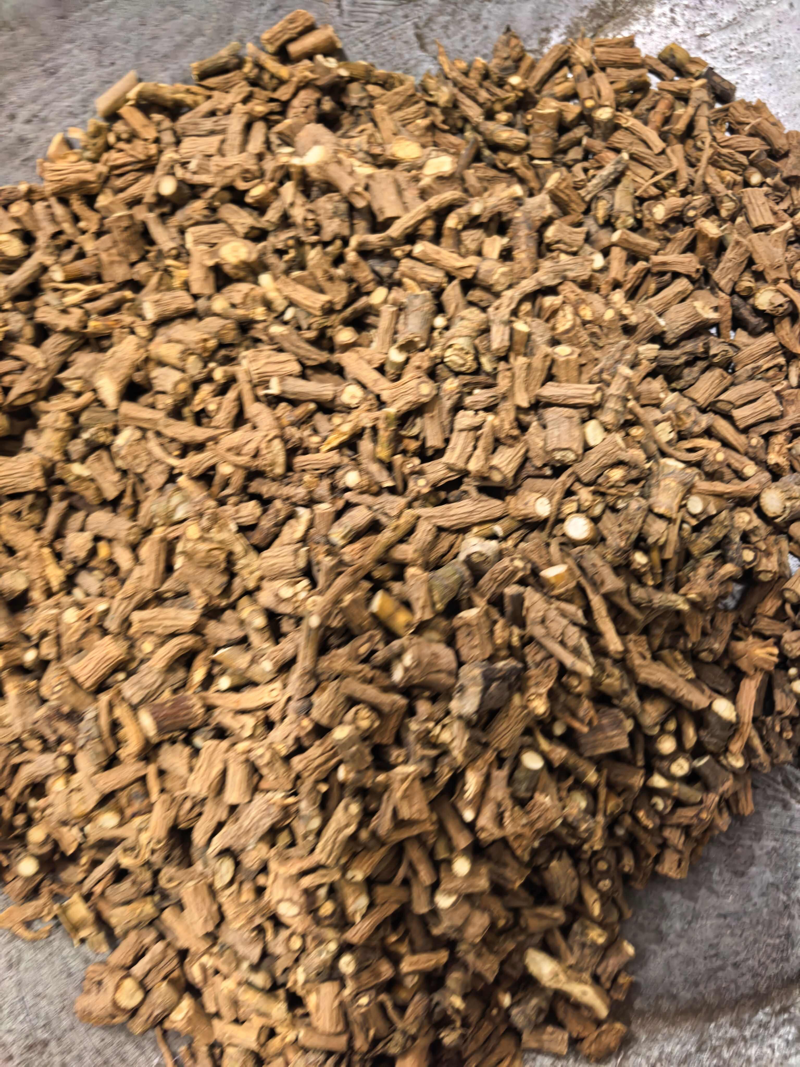 藏柴胡 0.4筛以上 均匀 假一赔十 量大从优 产地甘肃