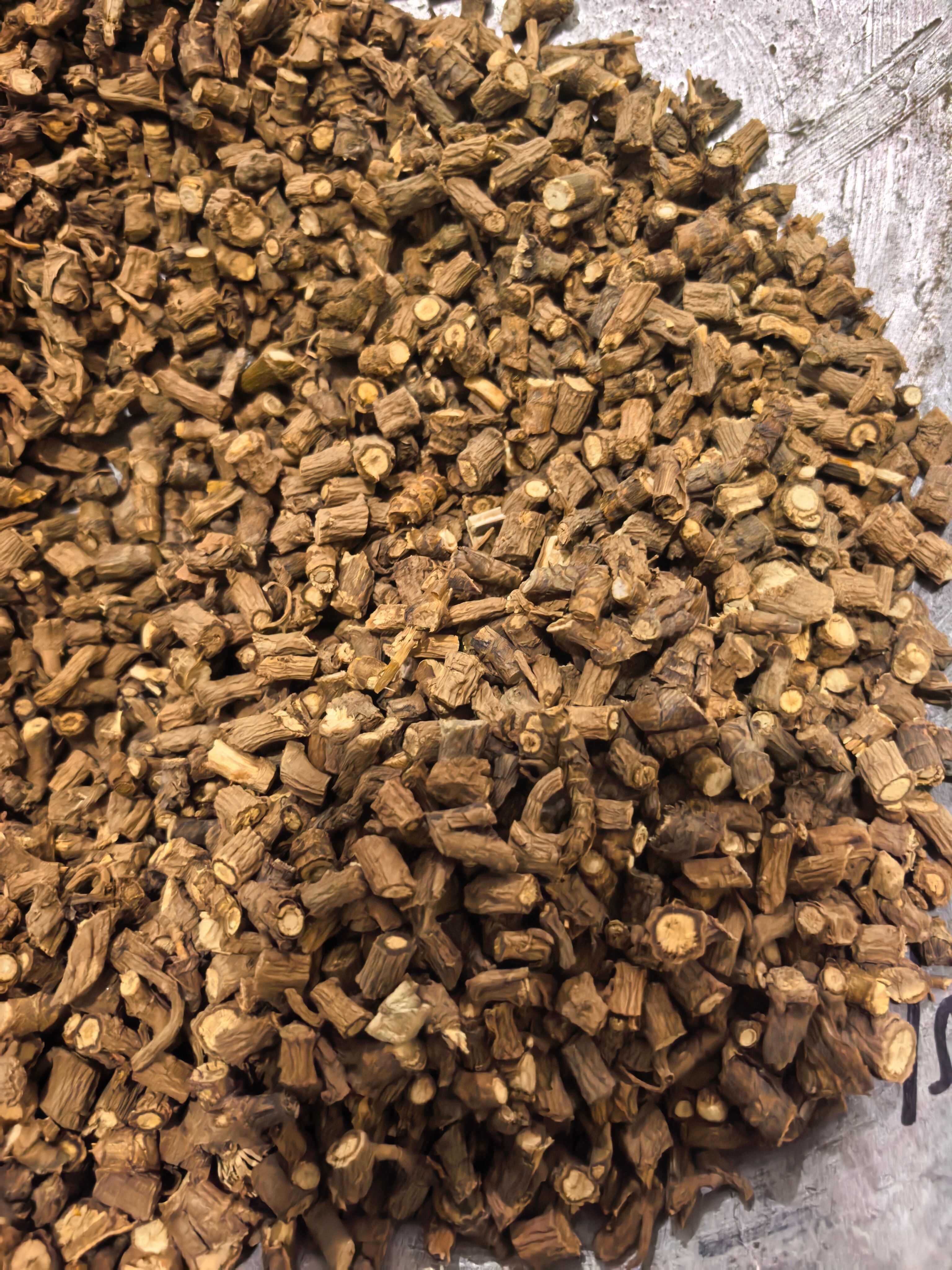 藏柴胡 选货 0.6筛以上 质量好价格略高 产地甘肃