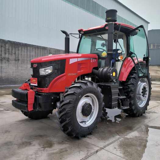 曲阜市东方红LN2004大马力拖拉机32+32档位大桥四轮拖拉机