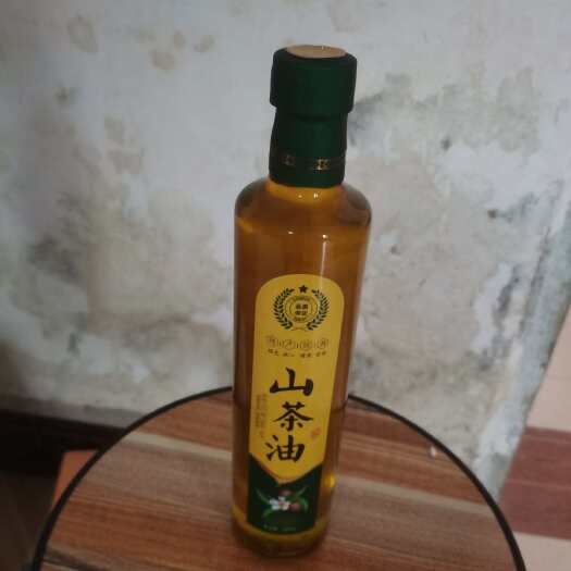 罗城县自家种植的山茶油无公害绿色食品