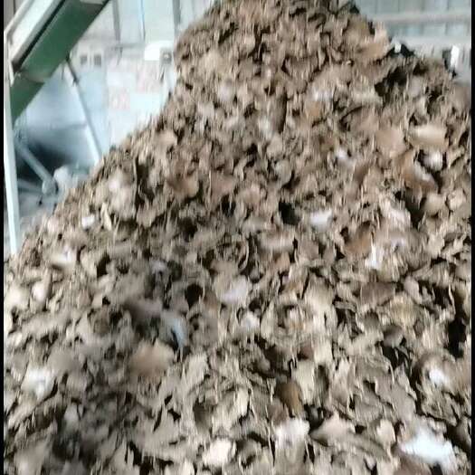 郓城县棉籽饼是经过高温消毒挤压而成，它高含有机质和微量元素