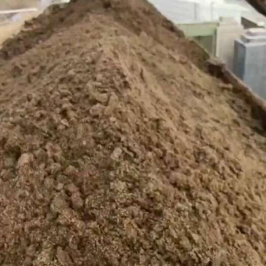 泗阳县猪场直供，纯猪粪，瓜果蔬菜养地好帮手