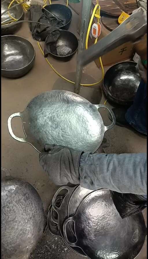 烧烤盘专用烤盘纯手工锻打纯熟铁打成户外家用野餐露营