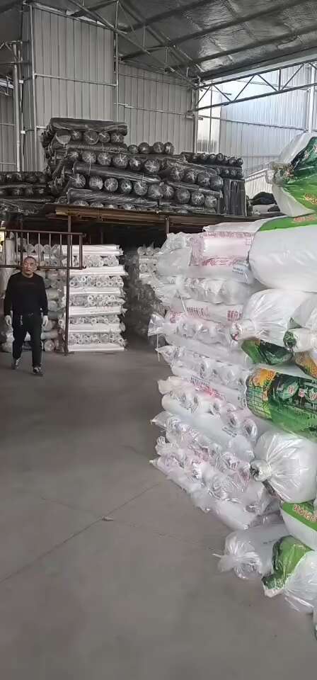 成都地膜  薄膜 彩条布 遮阳网 大棚材料