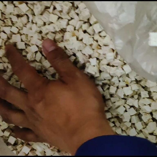 四平山药丁，自家五谷磨坊不干了，剩下15斤甩货，非常的干，无硫的