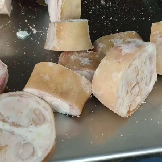 自家工厂，一手货源 火烧毛牛蹄切块标价为牛蹄切块！支持一件起