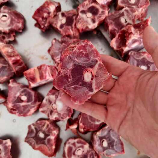 临沂满肉羔羊羊脖骨块火锅   卤原材料
