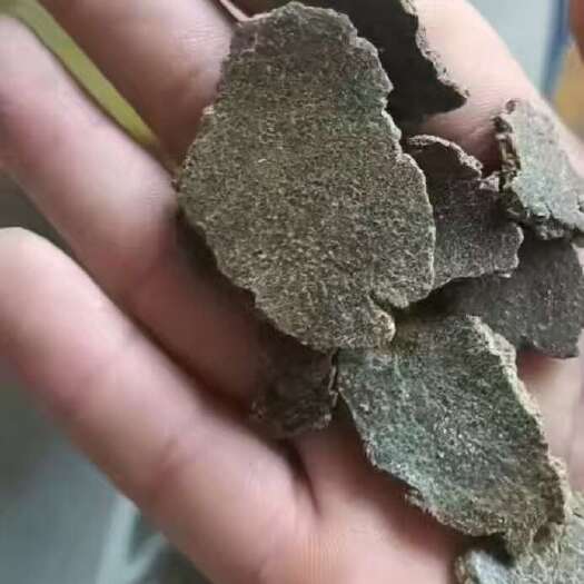 成武县菜籽棉饼，上地专用，肥效大，增加土地使用率