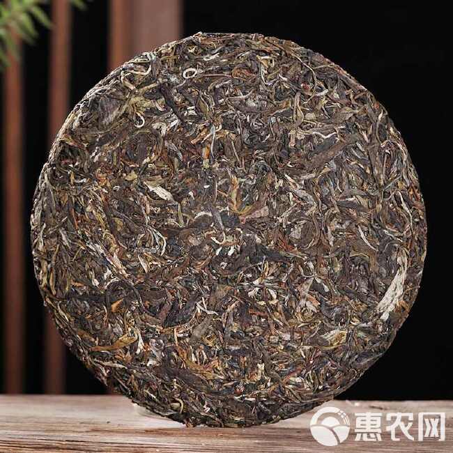 2017年生产，云南普洱茶生饼，昔归纯料，古树春茶饼。