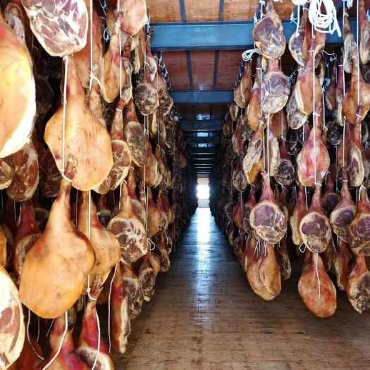 昆明云南宣威火腿 农家老腿 整支毛腿 火腿快 火腿皮 两年老腿