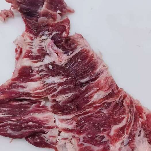 阳信县纯干牛碎肉，国产均有现货，适合绞馅炒菜自助餐饮店