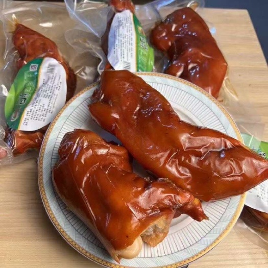 成都全熟卤猪蹄软糯Q弹开袋即食熟食卤味批发