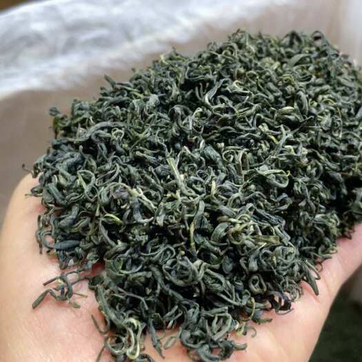 贵定县各种等级贵定云雾贡茶，量大上市。喜欢喝茶的随时联系