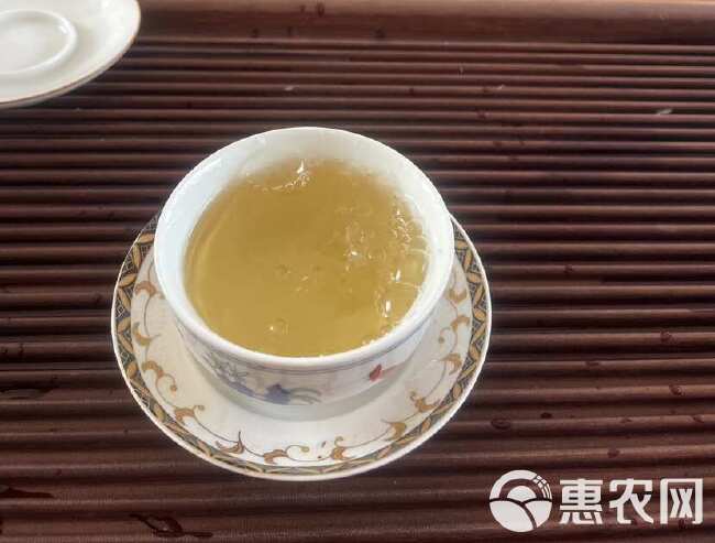 普洱百年古树茶，茶汤清澈清香甘甜，2024年春茶支持一件代发