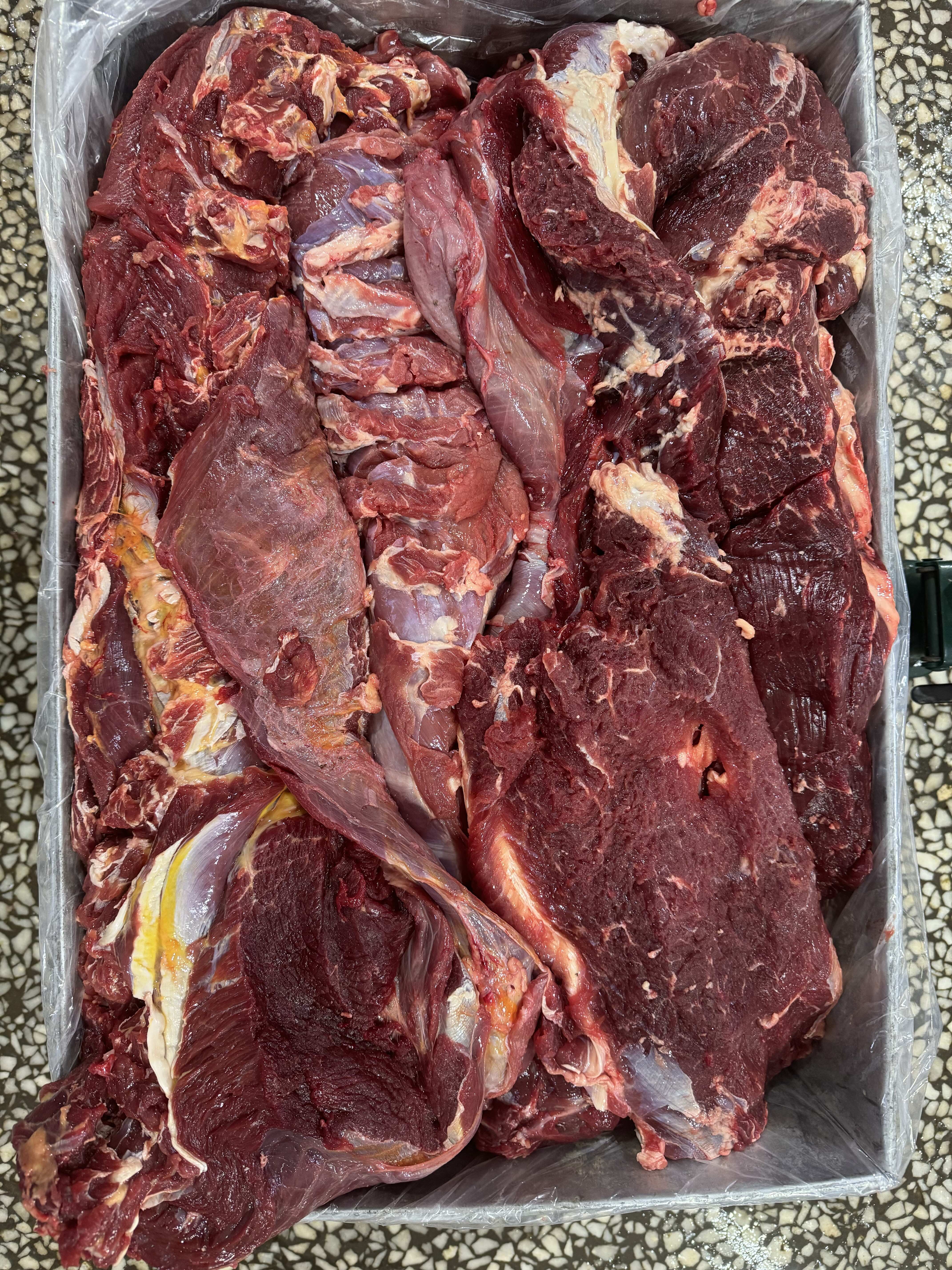 呼伦贝尔草饲分割全牛，纯干无水，可按要求分割。