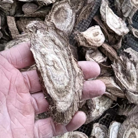 葛根片人工切片干净卫生质量好