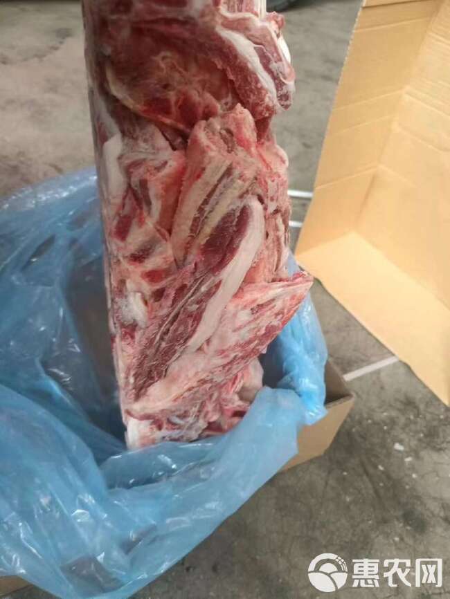 128羔羊羽骨  骨头小  肉厚  很瘦 带一条板筋