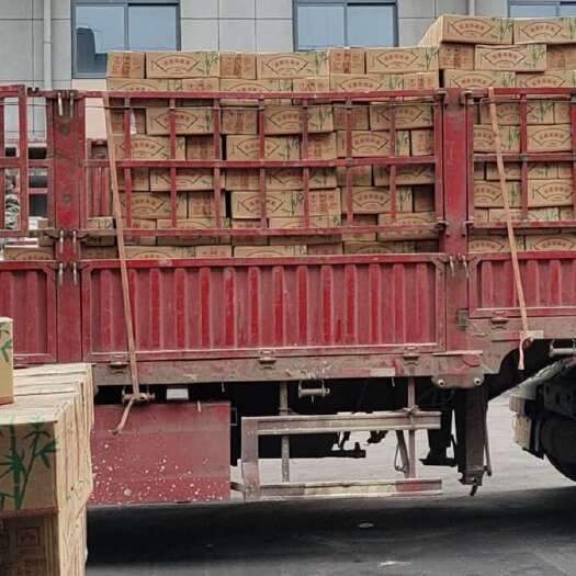 湖南邵东市机制炭厂 烧烤烧腊烤鱼烤鸭中高温优质炭专用炭厂家批