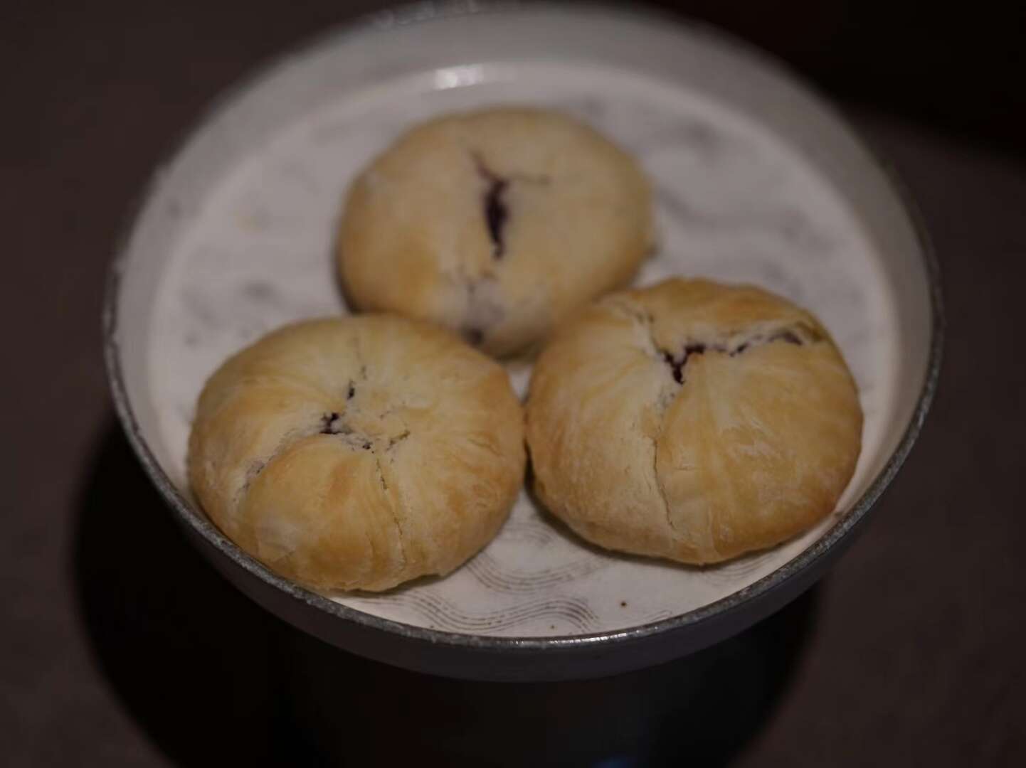 云南昆明发货鲜花饼农家手工制作品质保证传统点心零食礼盒装