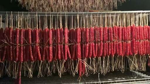 广式腊肠纯手工中山黄圃腊肠咸甜不腻腊味厂家直发批发大众口味