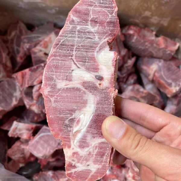 国产满肉牛脖骨 肉含量超高 每天屠宰 厂家直销 品质保障